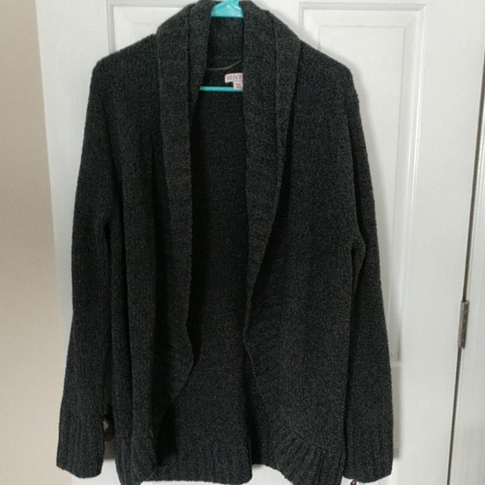 Cardigan sweater